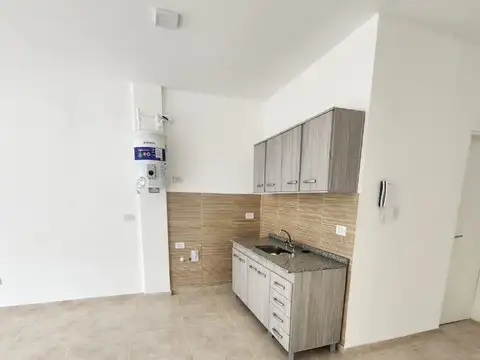 Martinto 1700, Piso 1