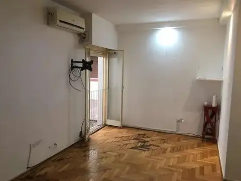 Avenida José María Moreno 800