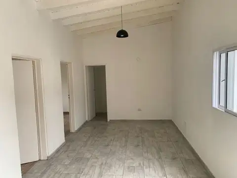 Depto Tipo Casa en Alquiler al Este