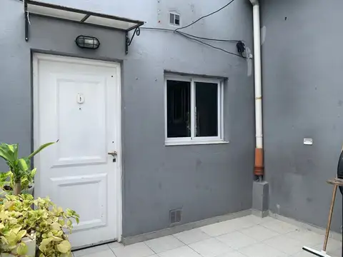 3 amb MB c/Patio entrada 1er Piso al Frente en Lanús centro, 1 mascota ok!