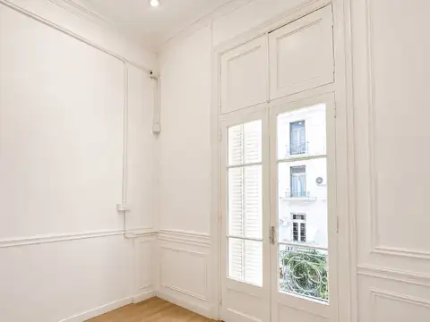 Excelente Piso,  departamento 127 m2 Lavalle 2028 CON RENTA