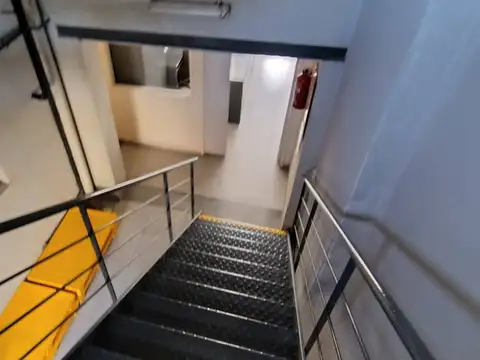 Edificio Comercial 10 X40 m - Ideal Laboratorio, - Nahuel Huapi Al 5700