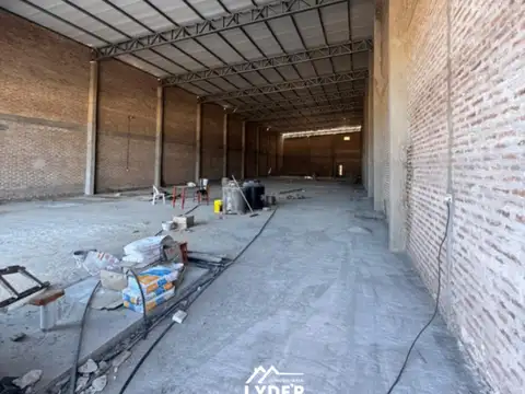 Galpon en Alquiler en Macrocentro, USD 2.500