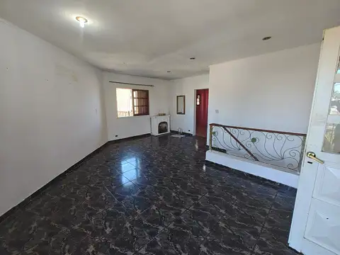 Departamento en Alquiler en Gregorio de Laferrere, $ 750.000