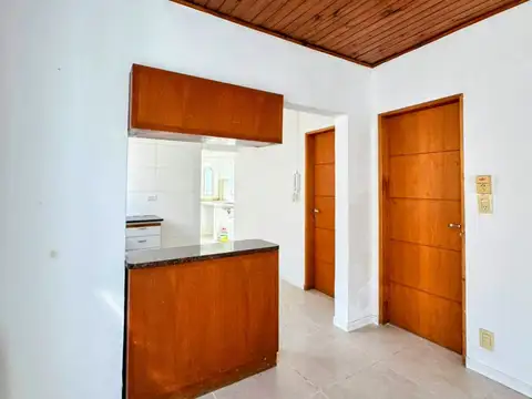 Depto Tipo Casa en Alquiler en Villa Dominico, $ 700.000