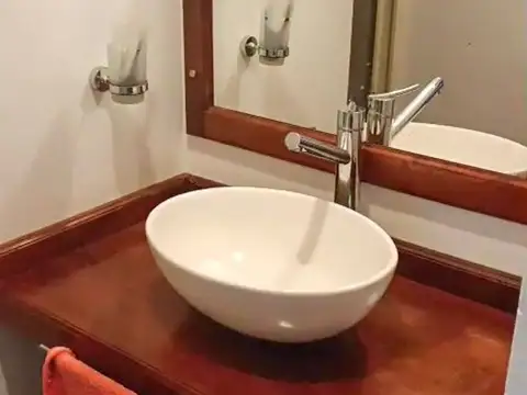 Casa en Venta Mendiolaza | 2 Dorm, Vista y Pileta