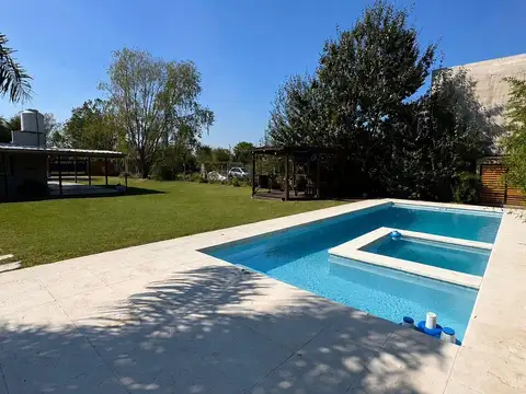 Casa en venta en barrio parque cruz del sur