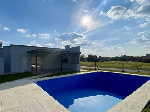 Casa en Alquiler de 3 dormitorios