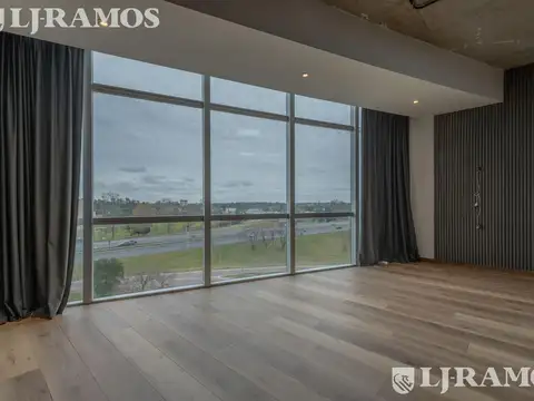 Oficinas SportClub en Escobar!  Excelente ubicación - PG