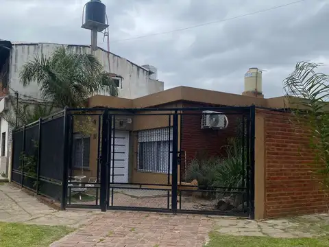 Casa - Venta - Argentina, Ituzaingó - sequeira 3700