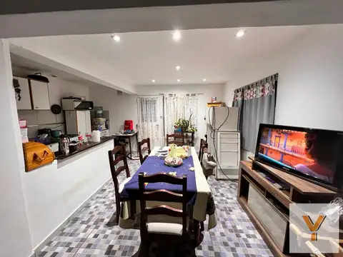 Casa 3 ambientes con 1 baño