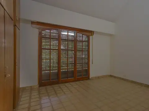 CASA EN VENTA 3 DORMITORIOS EN ALBERDI