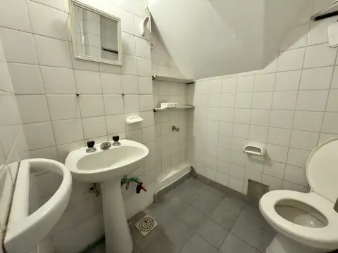 Casa en Alquiler con 1 cochera