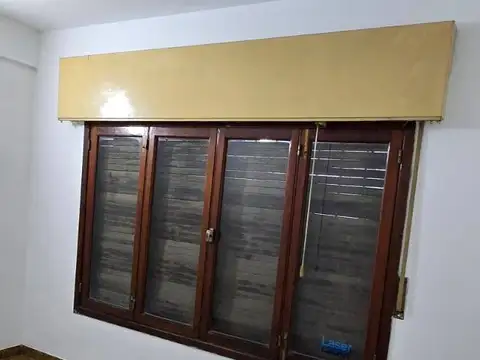 Casa en alquiler c/ cochera en Los Polvorines