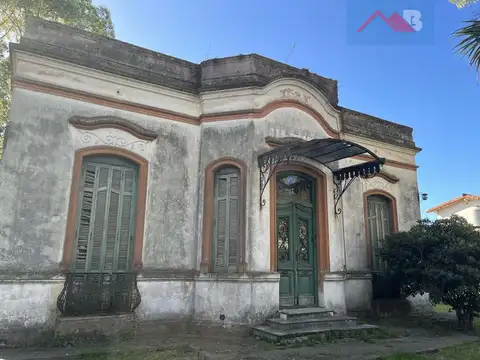 Casa 6 ambientes con 3 baños