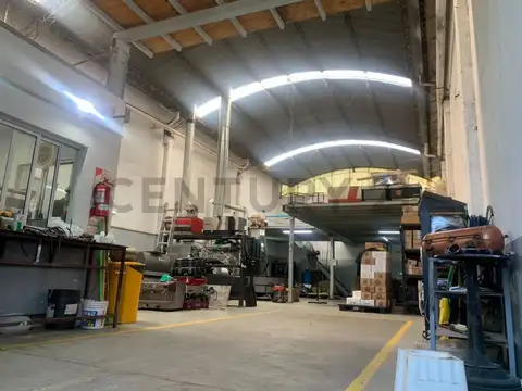 Galpón en VENTA - Zona Sur, a metros de Av. Ovidio Lagos.
