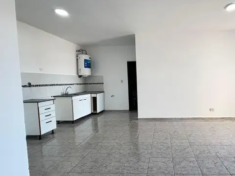 Mitre 2000, Piso 4