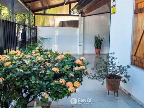 CF1240 - CASA EN VENTA - AV. FRANCISCO DE HARO Y MARIANO MORENO