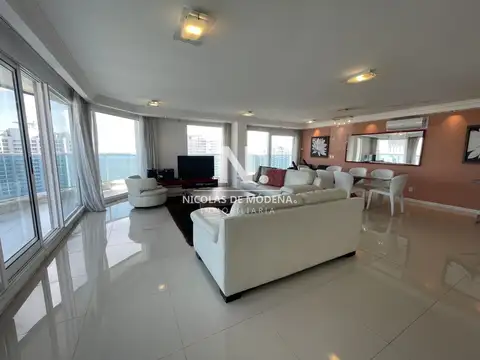 Departamento 4 ambientes con 3 baños