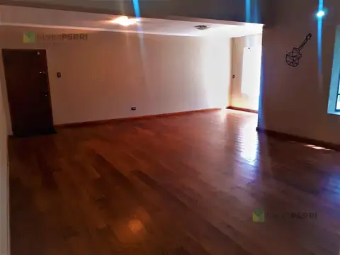 Casa 7 ambientes con 3 baños