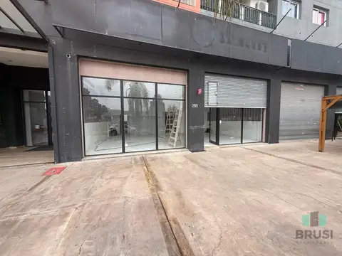 Local en Alquiler en Ezeiza, $ 3.000.000
