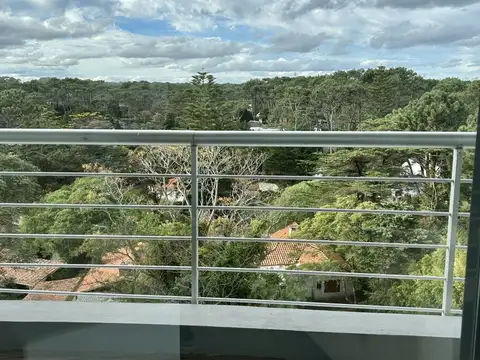 Departamento 4 ambientes con 3 baños