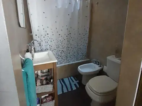 Depto Tipo Casa en Alquiler 40 años