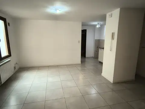 Gobernador Paz 100, Piso 3