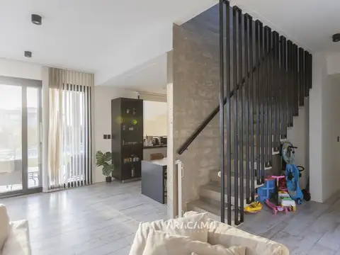 Casa en Alquiler al Oeste