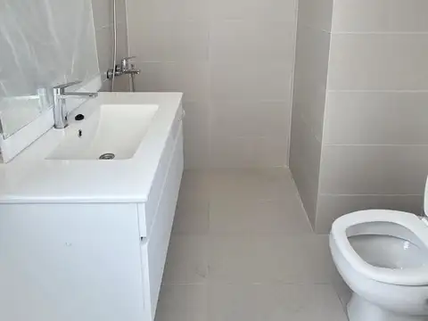 Departamento en Venta en Bernal Oeste, USD 130.000