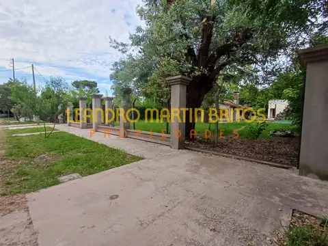 Casa en Venta con 10 cocheras