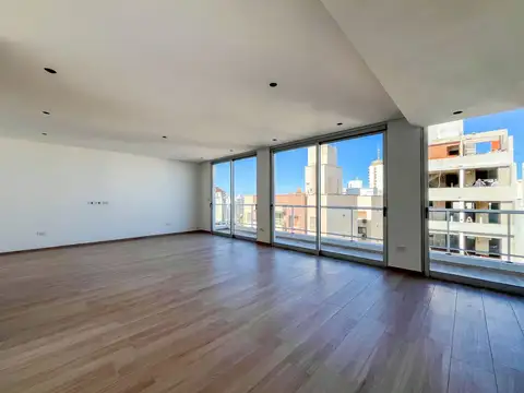 Calle 12 500, Piso 10