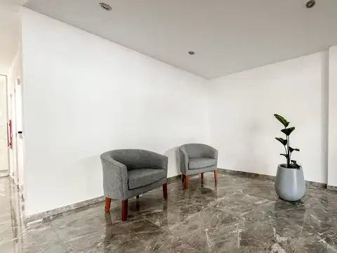 Calle 12 500, Piso 10