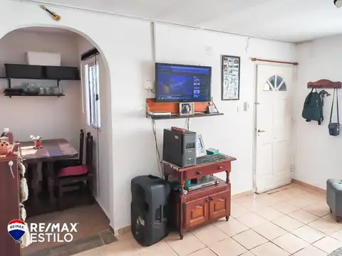 Casa 3 ambientes con 1 baño