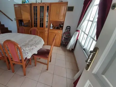 Depto Tipo Casa en Venta de 4 ambientes