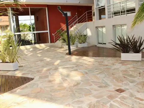 Colombres 2700