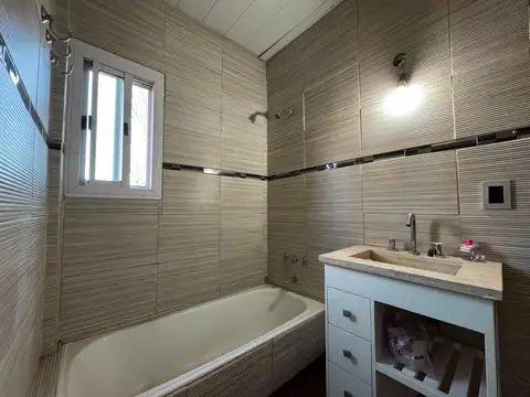 VENTA DEPARTAMENTO EN HURLINGHAM - TESEI 3 AMB