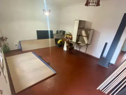 CASA PH DE 4 AMBIENTES EN VENTA - MORON CENTRO