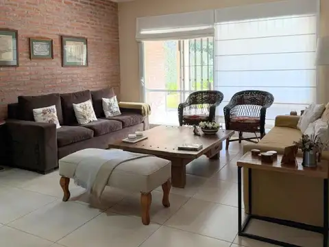 Casa en Venta en Bella Vista, USD 295.000