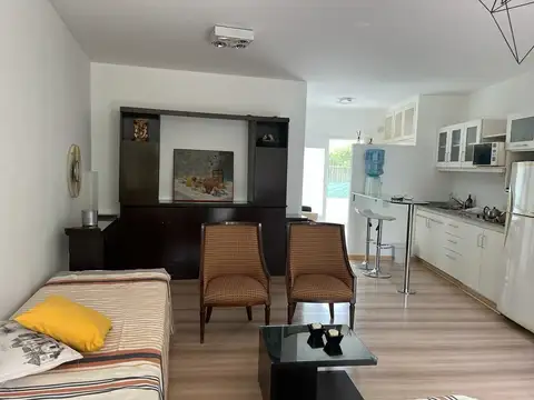 Departamento en Alquiler con 1 cochera