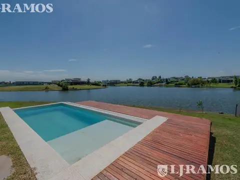 Casa en Venta en San Sebastián, USD 268.000