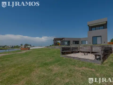 Casa en Venta al Este