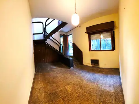 Depto Tipo Casa en Venta 50 años