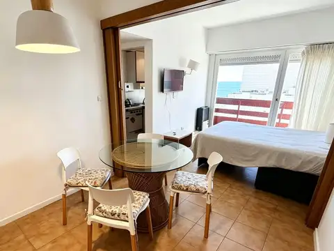 Departamento en Alquiler de Monoambiente