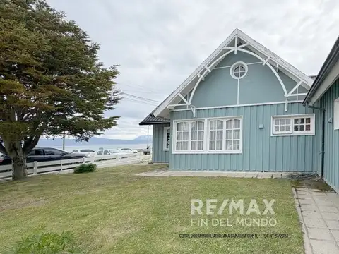 Casa 7 ambientes con 1 baño