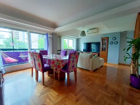 DR. FELIPE JUAN ARANGUREN 400, Piso 3