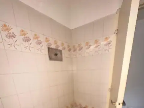DPTO EN VENTA 2 AMB  LANUS ESTE