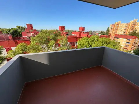 Amplio 2 AMB CON VISTA ABIERTA ( FLORES)