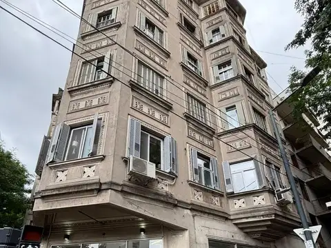 Local en Alquiler en Monserrat, $ 1.300.000