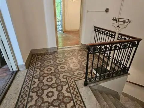 Depto Tipo Casa en Alquiler 80 años